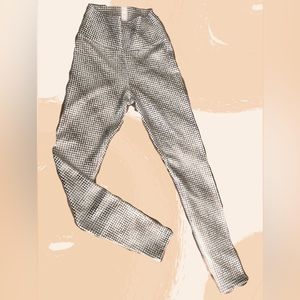 Peloton Small - Show Up Foil Legging